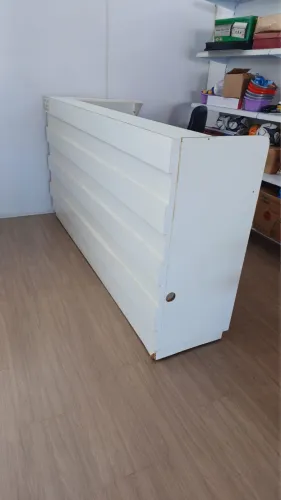 Balcão Caixa em MDF Branco - Excelente Estado!