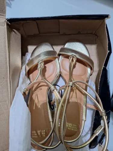 Sandália Visano Dourada 35