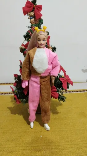 Bonecas Barbies VER FOTOS E LER O ANÚNCIO