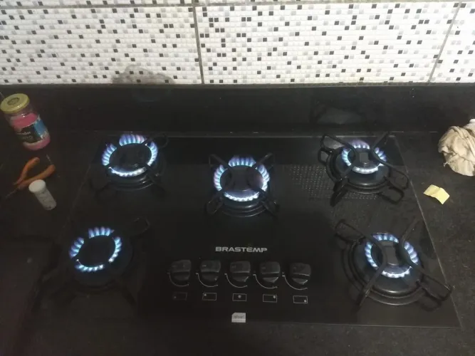 HIGIENIZAÇAO E MANUTENÇÃO PREVENTIVA EM FOGÕES