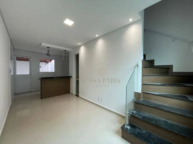 Sobrado em Condomínio com 2 dormitórios à venda, 60 m² por R$ 335.000 - Tupi - Praia Grand