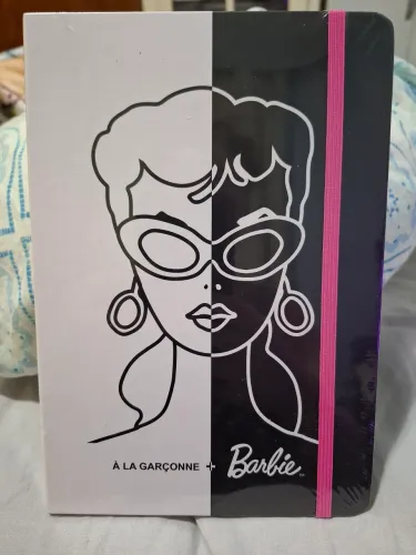 Sketchbook / Caderno Barbie sem pauta 80 folhas