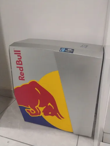 Frigobar da red Bull 