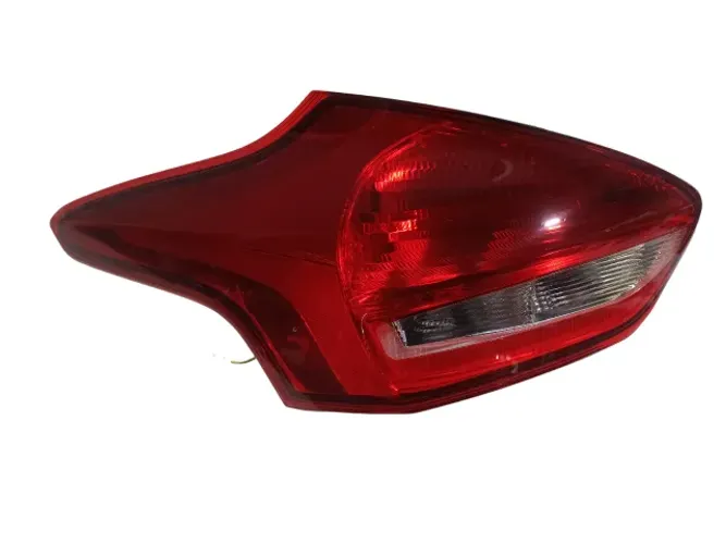 Lanterna Esquerda Focus 2016 A 2018 C/ Led Importada Usada