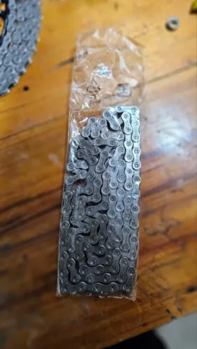 Corrente Shimano 11V nova.