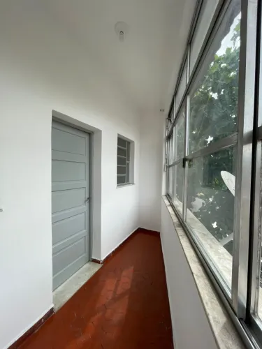 Apto de 2 quartos, na Rua Marechal Antonio de Souza - Jardim América