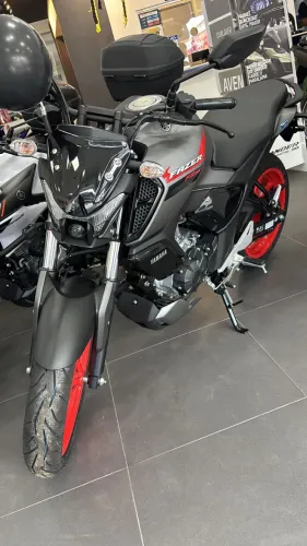 Linda!! FZ15 ABS CONNECTED 2025 Financiamento até 48X // cartões até 24X