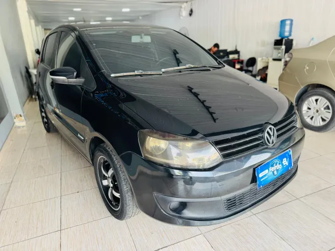 Volkswagen Fox 1.0 MI Total Flex 8V 5P 2014