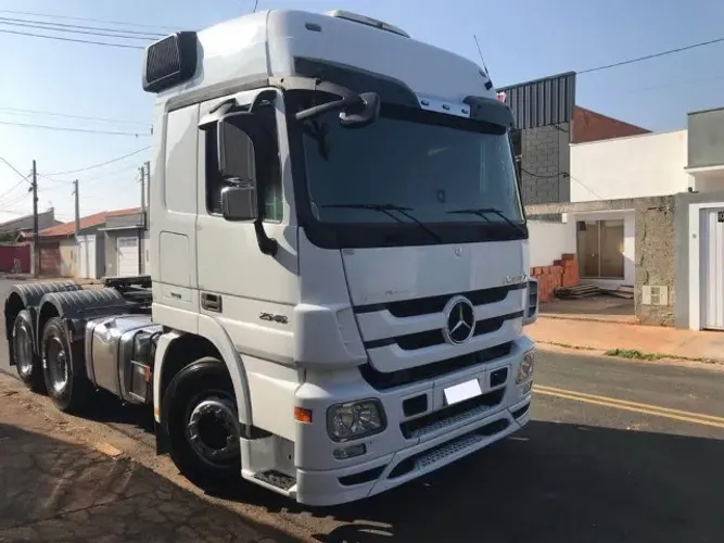 Mb Actros 2546 6x2 ano 2012