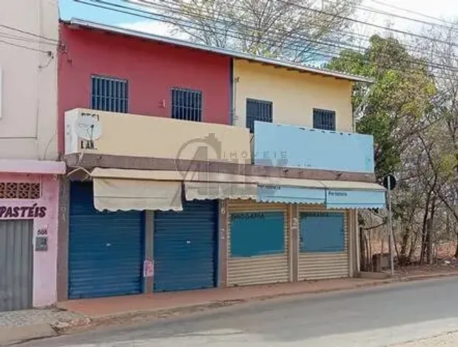 VENDE-SE IMÓVEL COMPLETO - ÓTIMO INVESTIMENTO!