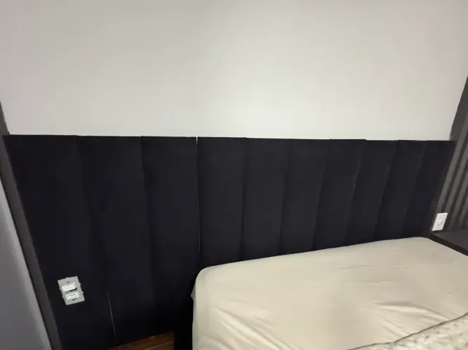 Cabeceira modulada suede preta