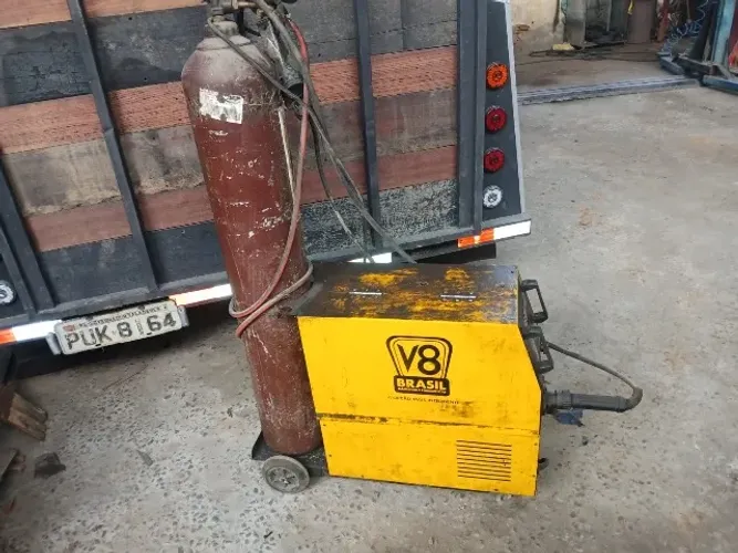 Máquina de Solda MIG V8 2010 com botija.