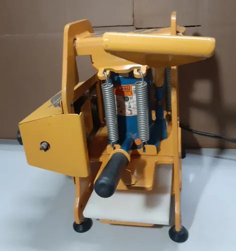 Maquina de fazer chinelos Polymak 
