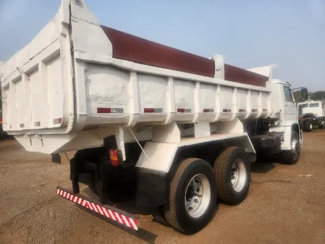 VOLKSWAGEN CAÇAMBA MOTOR 220 2004 BOMBADO