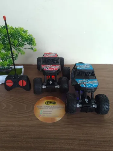 Carrinho de controle remoto a bateria novo lacrado