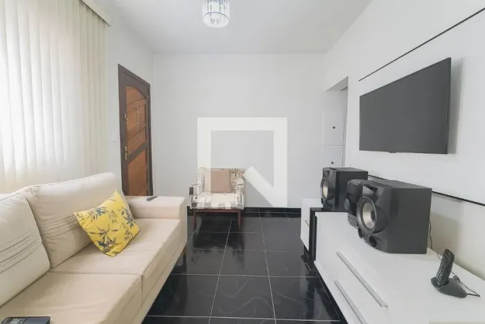 Casa à Venda - Água Branca, 2 Quartos, 180 m2