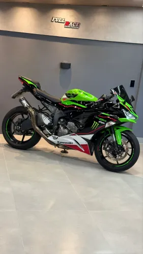 KAWASAKI NINJA ZX6R 636 2021 - Impecável