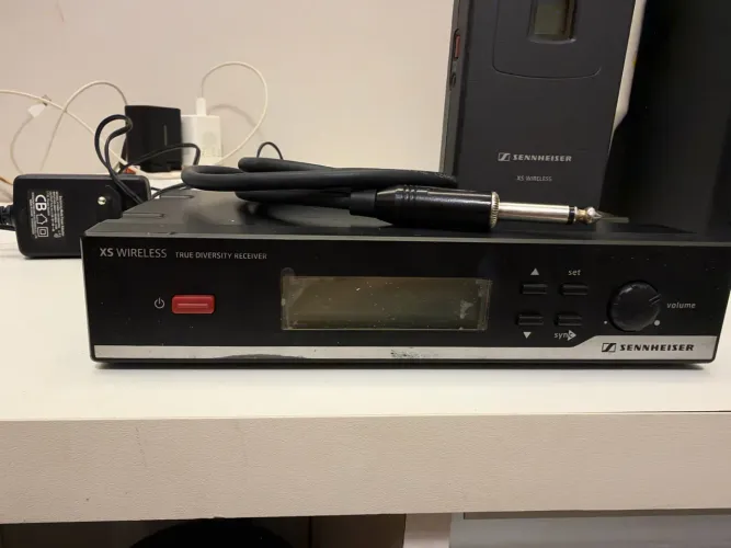 Transmissor de Instrumento Sennheiser