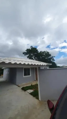 Casa novíssíma á venda em Madressilva, a 5 minutos do centro de Bacaxá