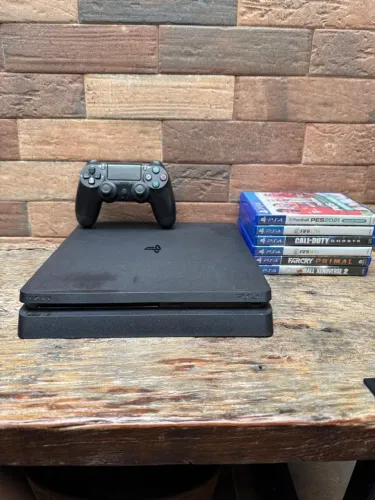 PS4 SLIM