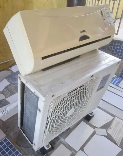 Ar condicionado York 9000 btus precisa fazer reparo na tubulaçao