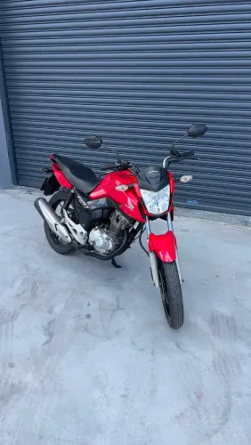 Honda CG 160 Fan 2023 Vermelha | Econômica e Conservada