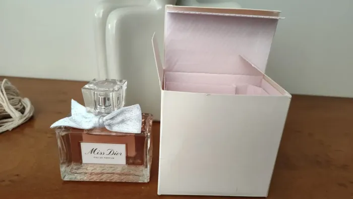 Vendo Miss Dior tam 100 ml