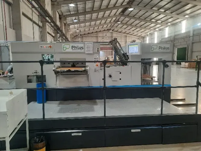 Máquina para Corte e Vinco Automática de Papel e Cartão GUOWANG GW80 - 2020