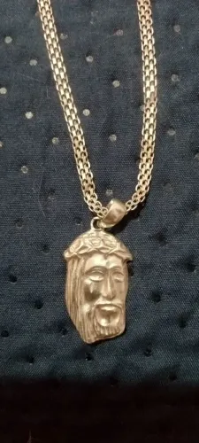 Vendo cordão de prata modelo novo