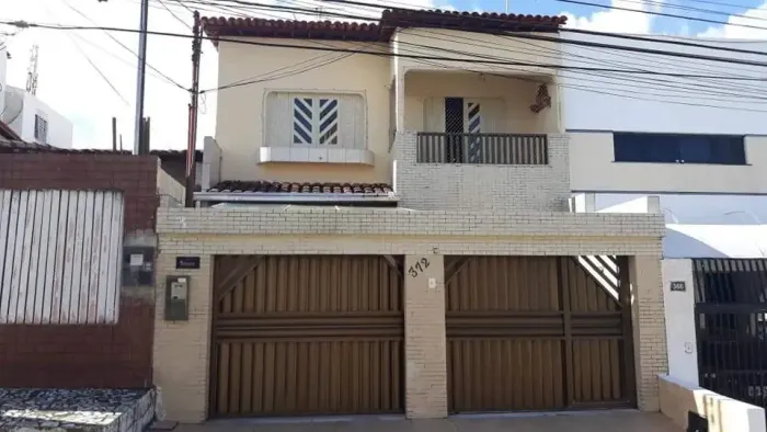 Casa à venda em rua pública, CIRURGIA, Aracaju, SE