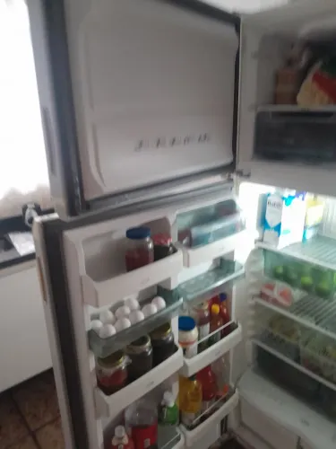 Geladeira Brastemp zerinha funcionando perfeitamente so 500reais zap *