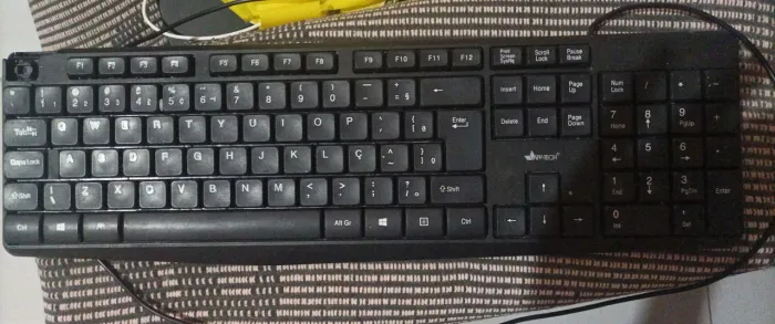 Teclado USB ABNT2