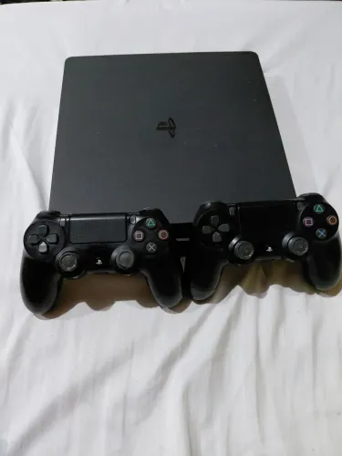 PlayStation 4 - Slim