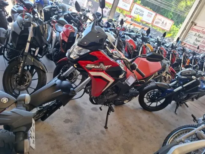 Honda Sahara 300cc 2025