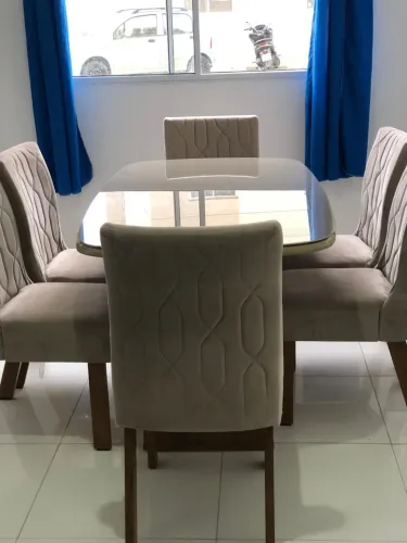 Mesa 6 cadeiras