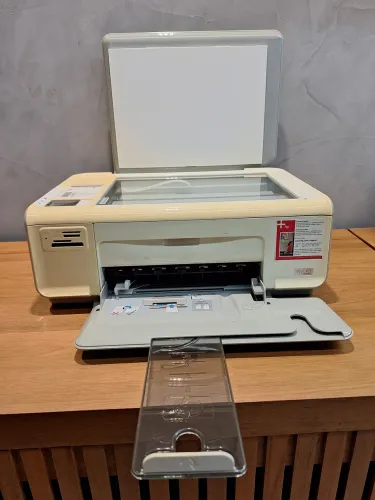 HP Photosmart C4280 All-in-One Impressora, Scanner e Copiadora