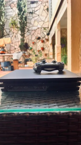 Ps4 pro usado