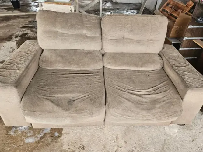sofa reclinável 2 lugares para reforma .