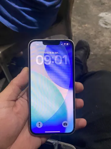 iPhone 13
