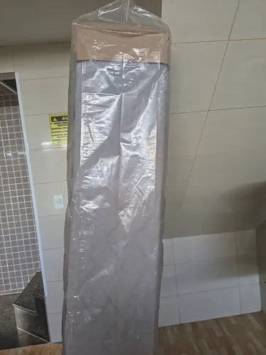 Vendo base de cama casal 