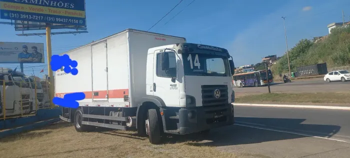 Caminhão Volkswagen 15190 com bau