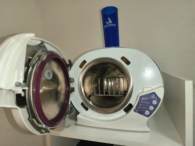 Autoclave Profissional Cristófoli Amora para Manicure e Estética