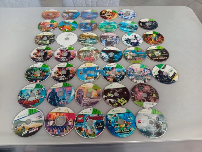 VENDO CD's de jogos Xbox 360. Barato
