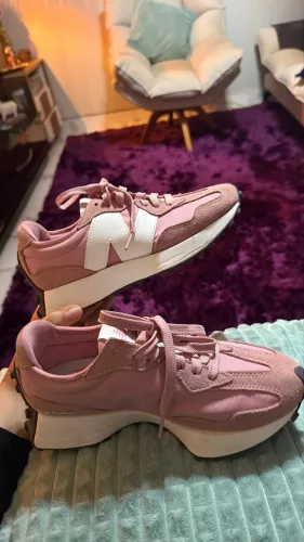 Tênis da new balance 327 novo nunca usado