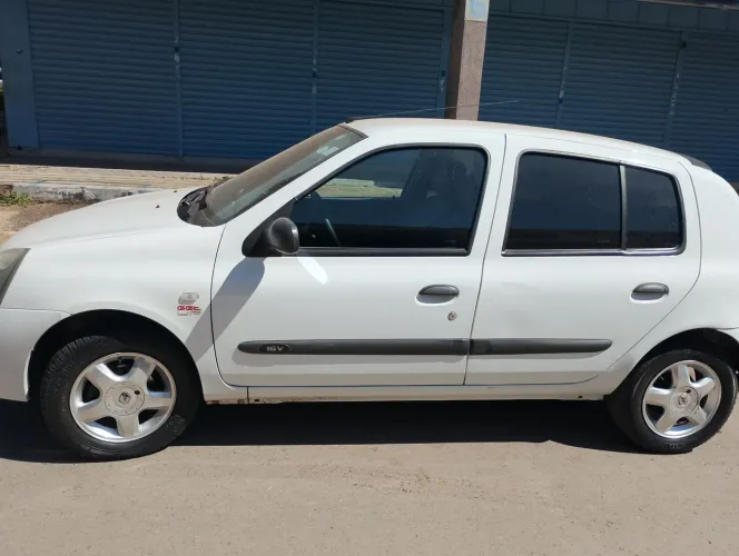 Renault Clio Campus Hi-flex 1.0 16V 5P 2009