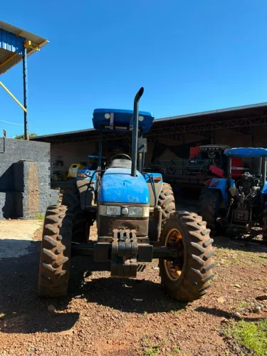 TRATOR NEW HOLLAND TL 75 - ANO 2009