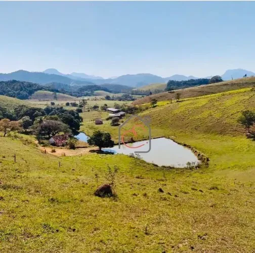 Fazenda com 3 dormitórios à venda, 462 m² por R$ 4.000.000,00 - Barra de São João - Centro