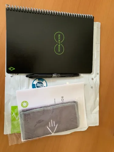 notebook rocketbook core reutilizável espiral a4 preto