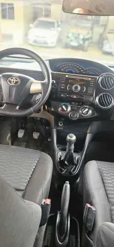 Toyota Etios XLS Sedan 1.5 Flex 16V 4P Mec. 2014