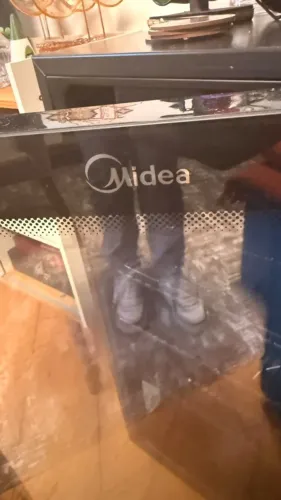 Cervejeira Midea Smart 82L Frost Free - Pouquíssimo uso, perfeita!